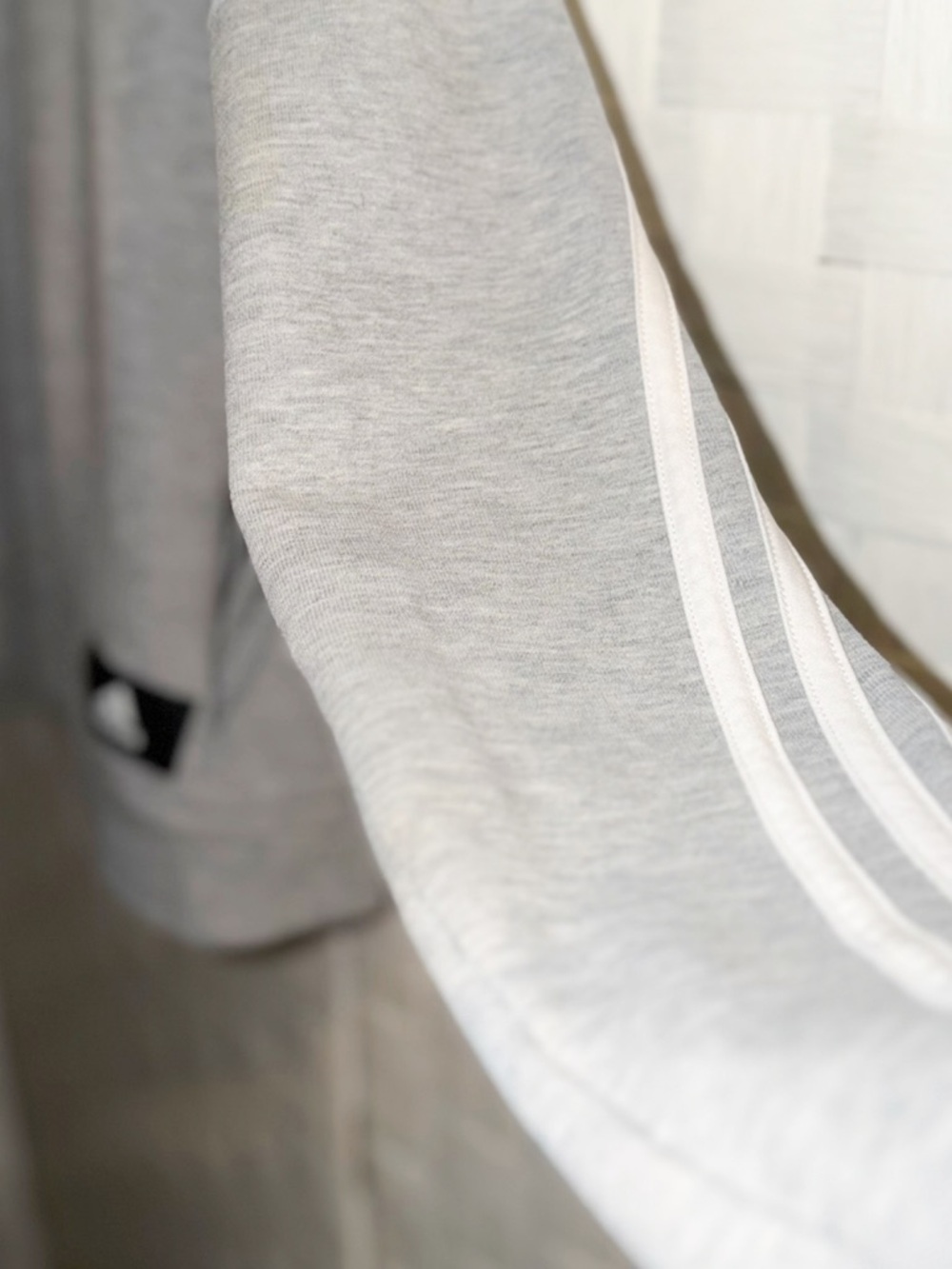 Womens Adidas Crewneck Cropped Lg Grey Sweatshirt w/ white signature stripes ln - Picture 3 of 9